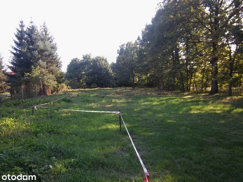 Działka 1266 m² z mediami w spokojnej okolicy