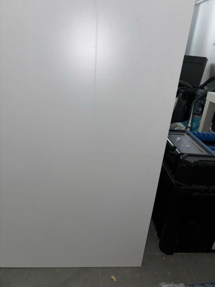 Łóżko z pojemnikiem i materacem 140x200 cm