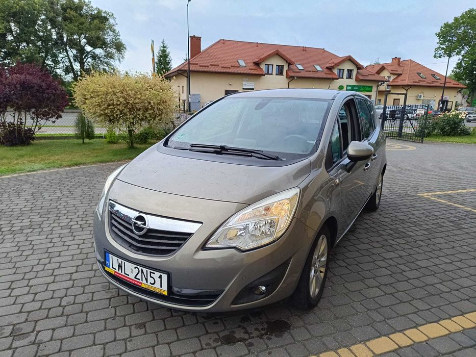 Opel Meriva B 1,4 TB + GAZ 2013 r zarejestrowana zadbana Hak