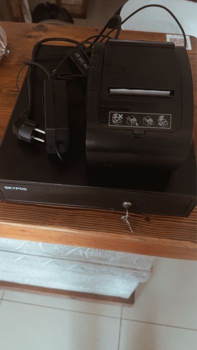 Vendo gaveta de dinheoro e impressora usada como nova num restaurante