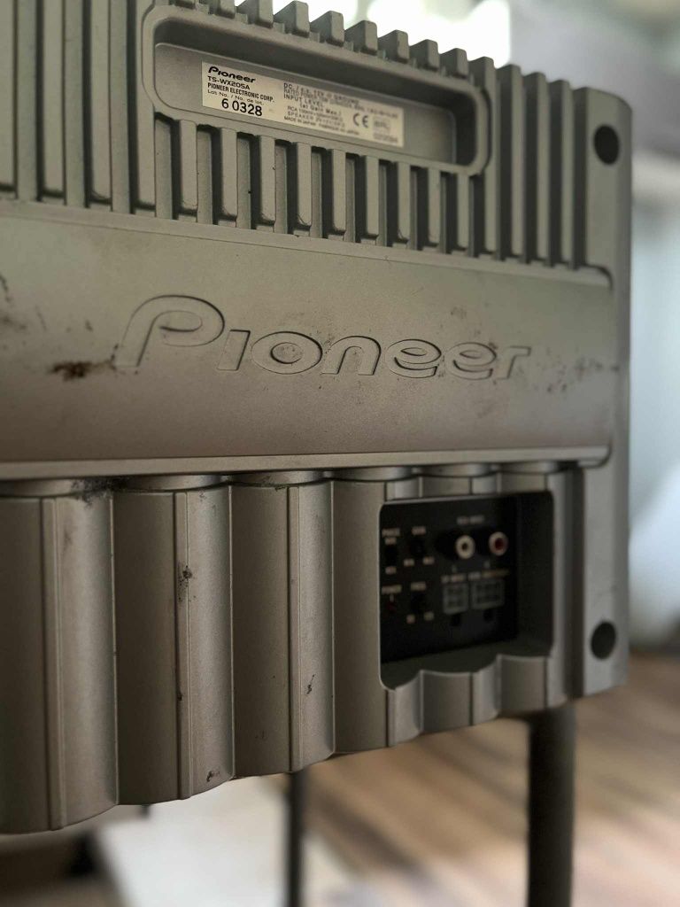 Pionieer subwoofer tuba głośnik wzmacniacz
