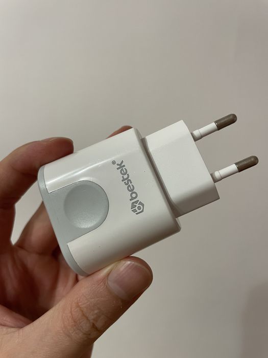 зарядка для смартфона , блок питания besttek bk-m11