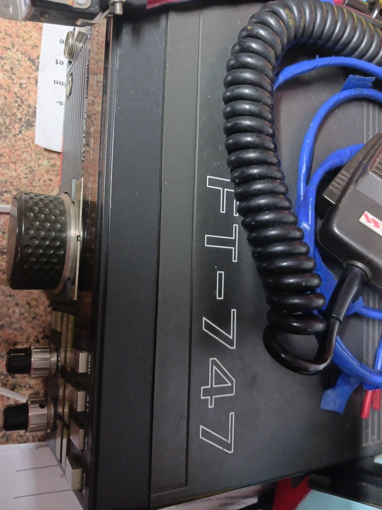 Rádio para RadioAmadorismo YAESU FT-747 GX
