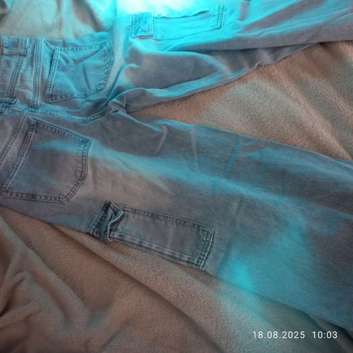 Jeansy straight cargo