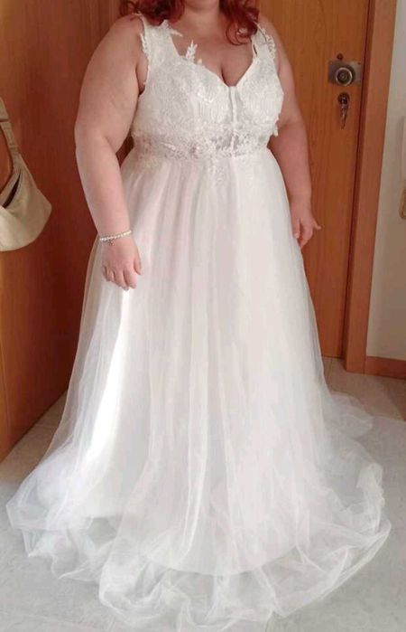 Vestido noiva branco NOVO em renda, cetim e tule - número 46