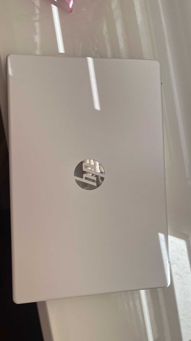 Продаю ноутбук  Hp