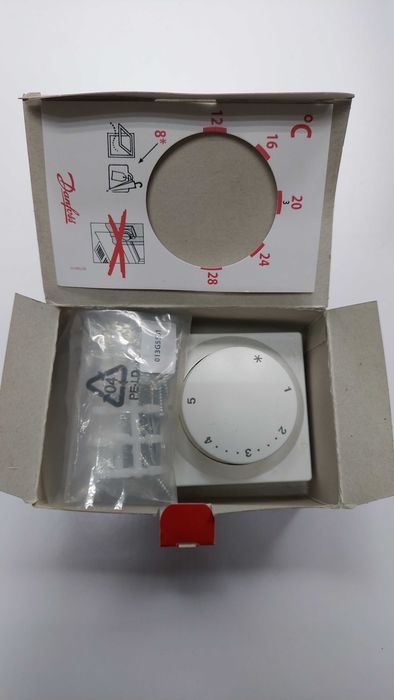 Терморегулятор Danfoss RA 5065 з виносним датчиком (013G5065)