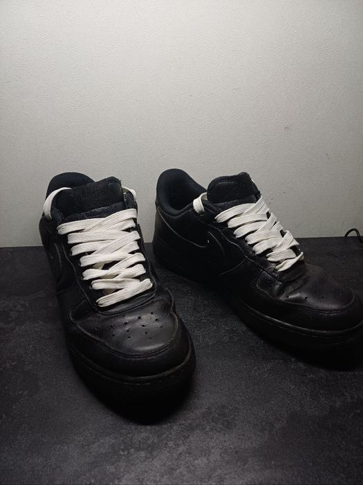 Продам кросівки Nike Air Force 1