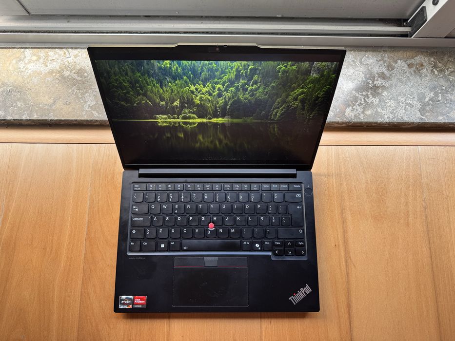 ThinkPad E14 Gen 6 (AMD)