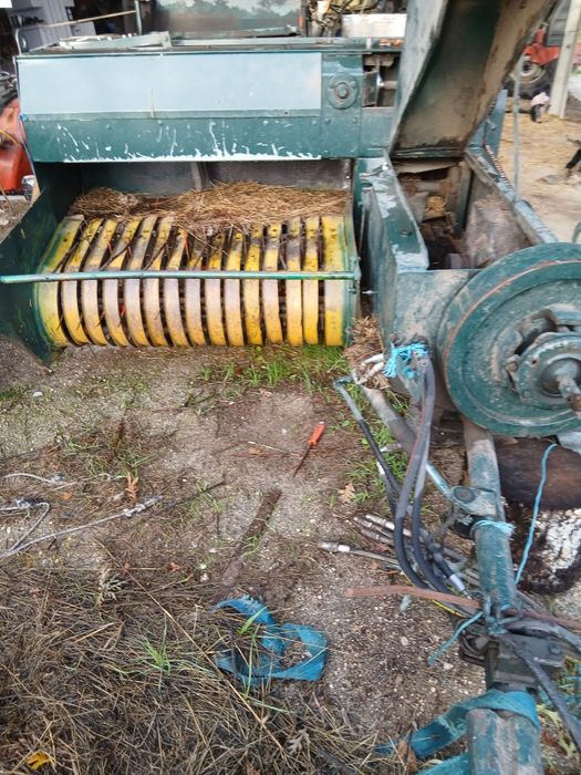 Infardadeira  de fardo pequenos