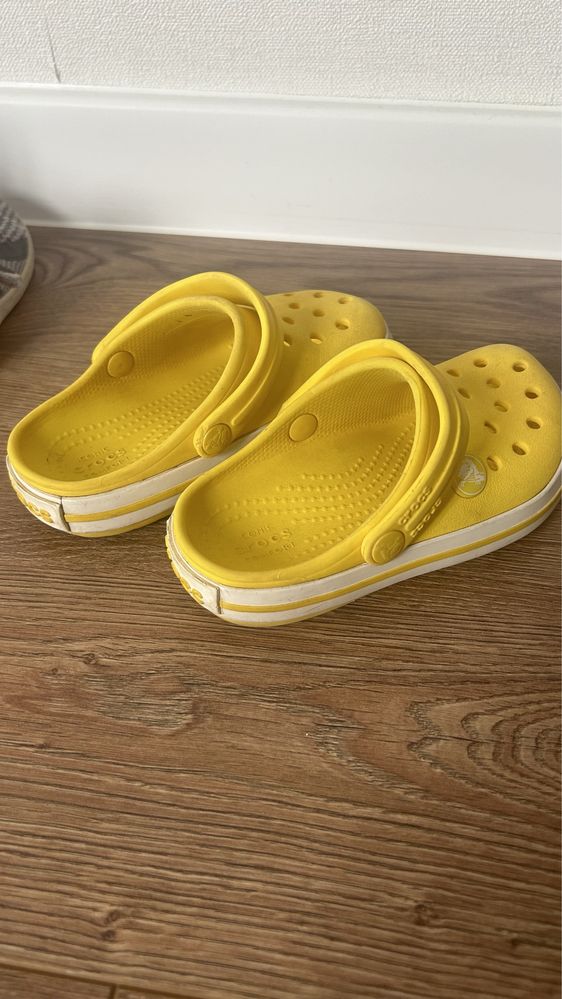 Кросівки кеди nike сандалі crocs 8 adidas