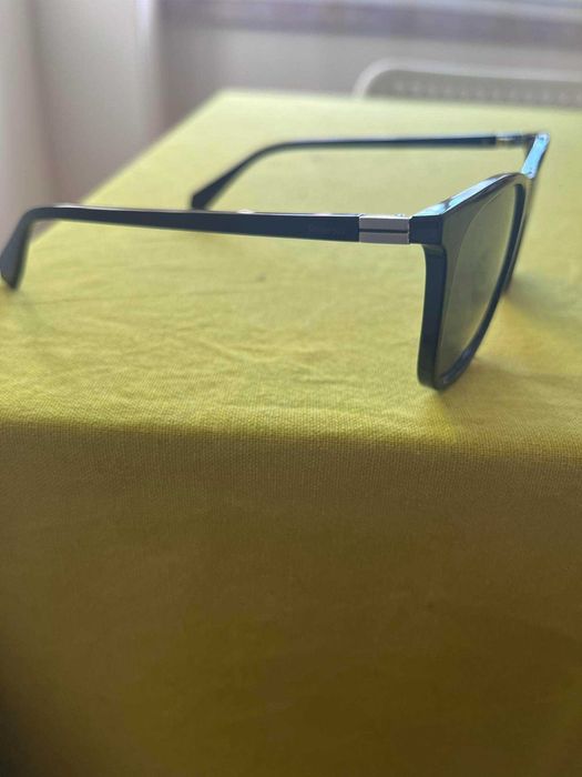 Óculos de Sol Polaroid