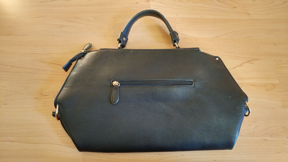 Czarna torba jak nowa