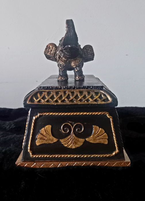 Caixa decorativa
