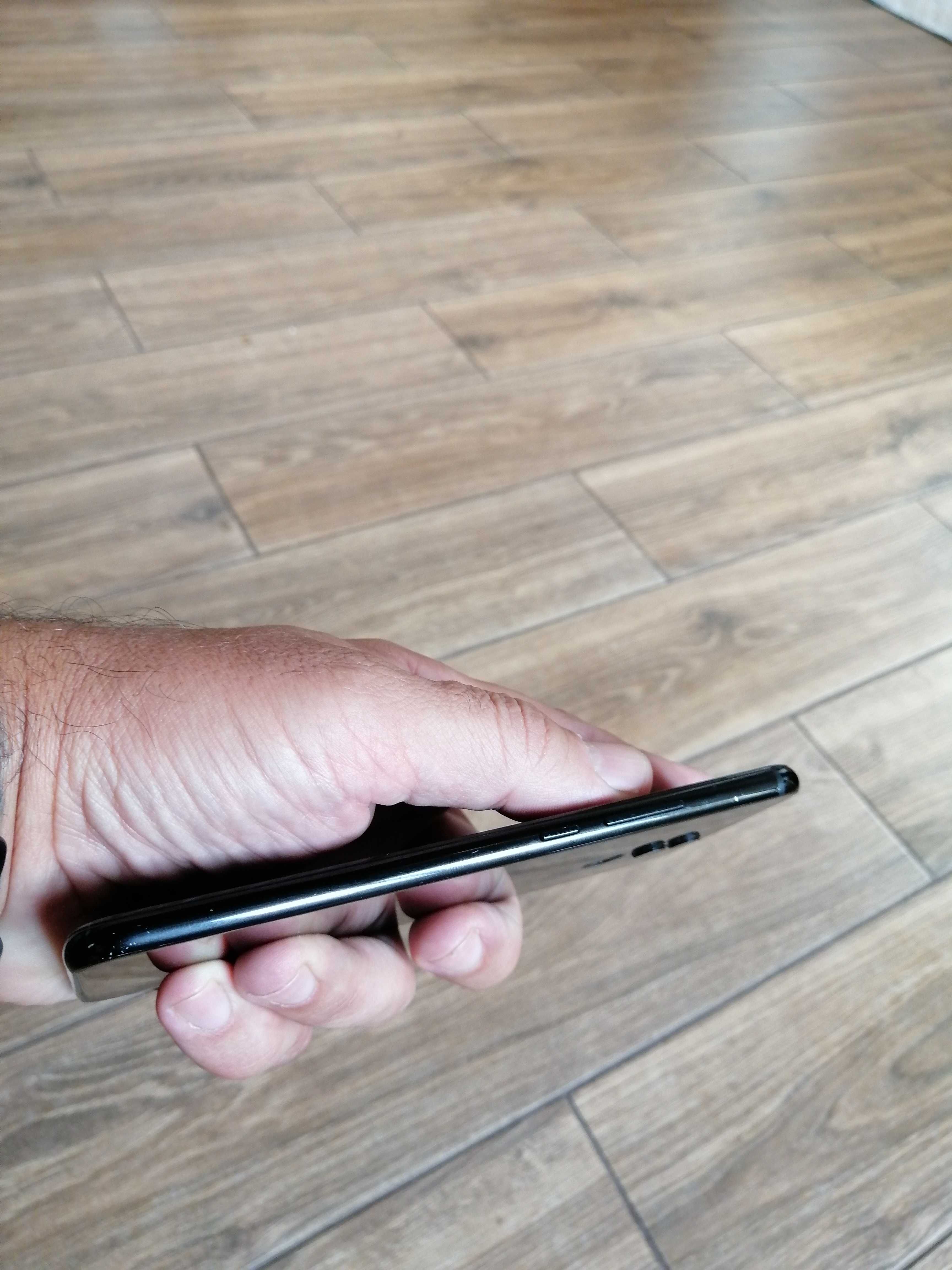 Huawei mate 20 lite 4/64 nfc