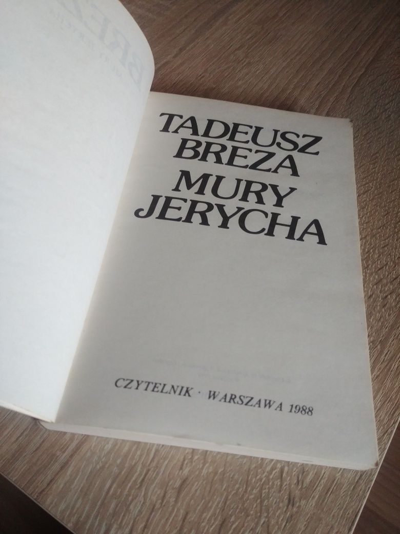 "Mury Jerycha" Tadeusz Breza 1988r