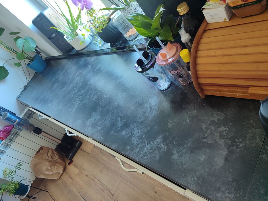 Kuchnia biała z zlewem