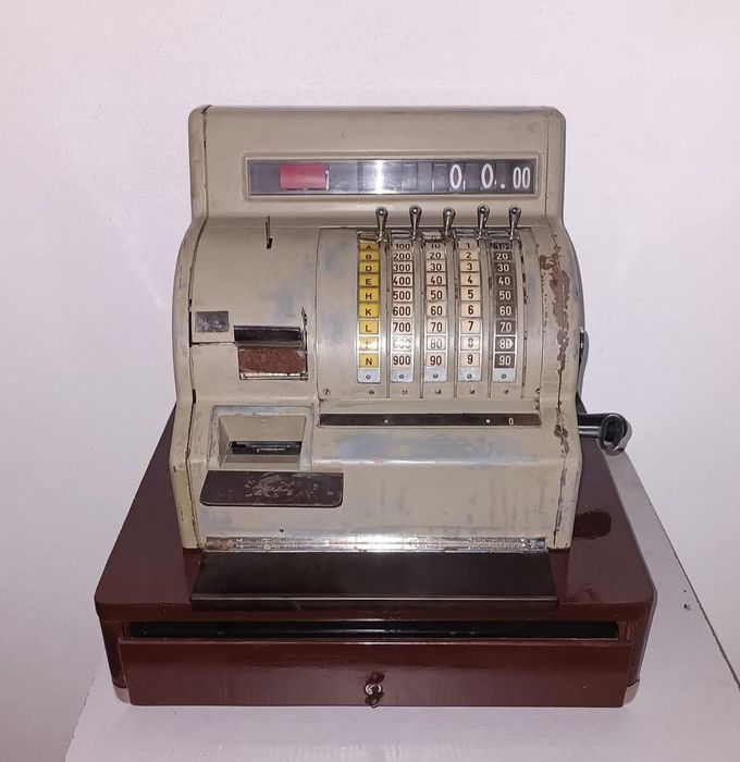 Máquina registadora antiga