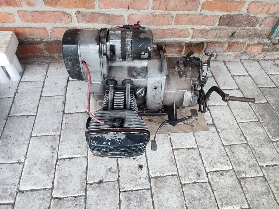 Мотор МТ-11 з коробкою (єсть відео роботи)