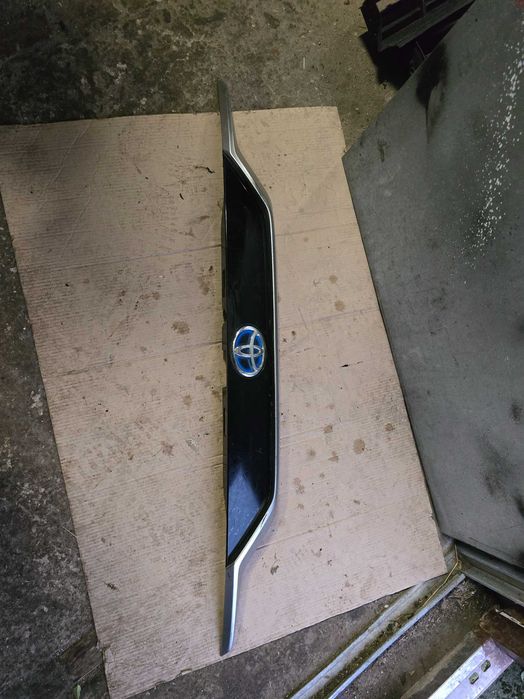 blenda klapy tył Toyota Rav-4 V 2019-