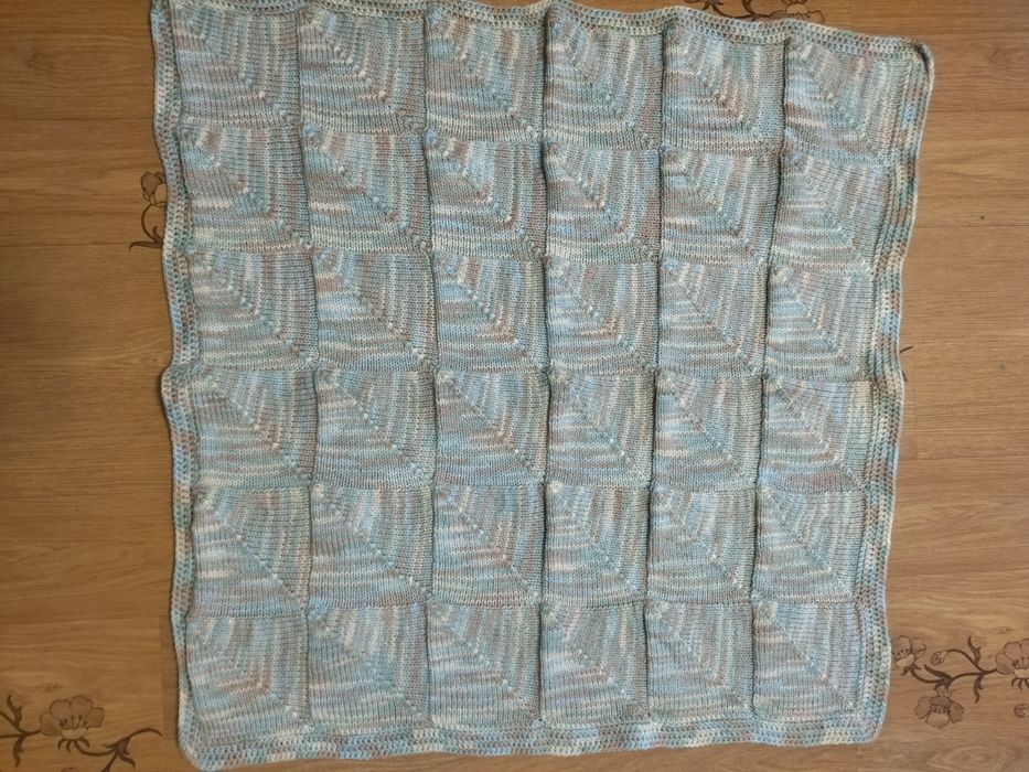 Дитячий в'язаний плед