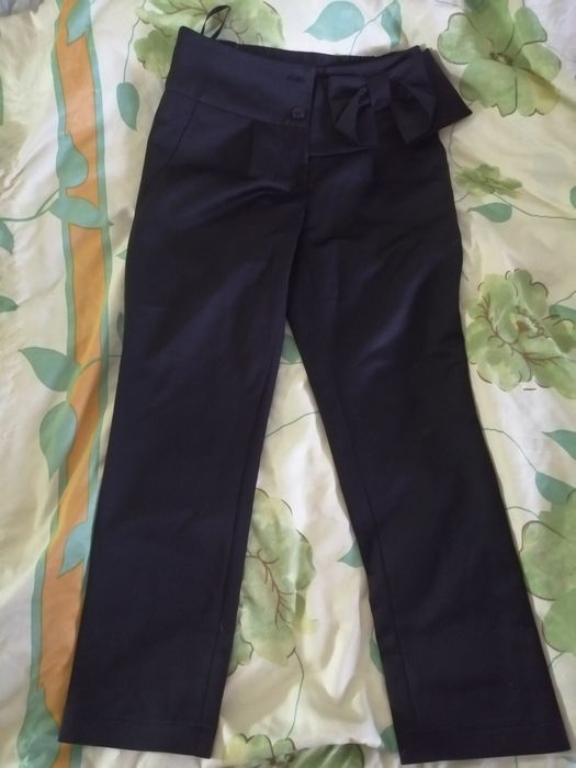 Продам школьные штаны