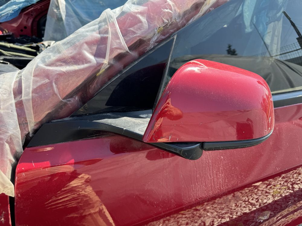 Tesla model 3 rest двери крила четверть кришка багажніка дзеркала скло