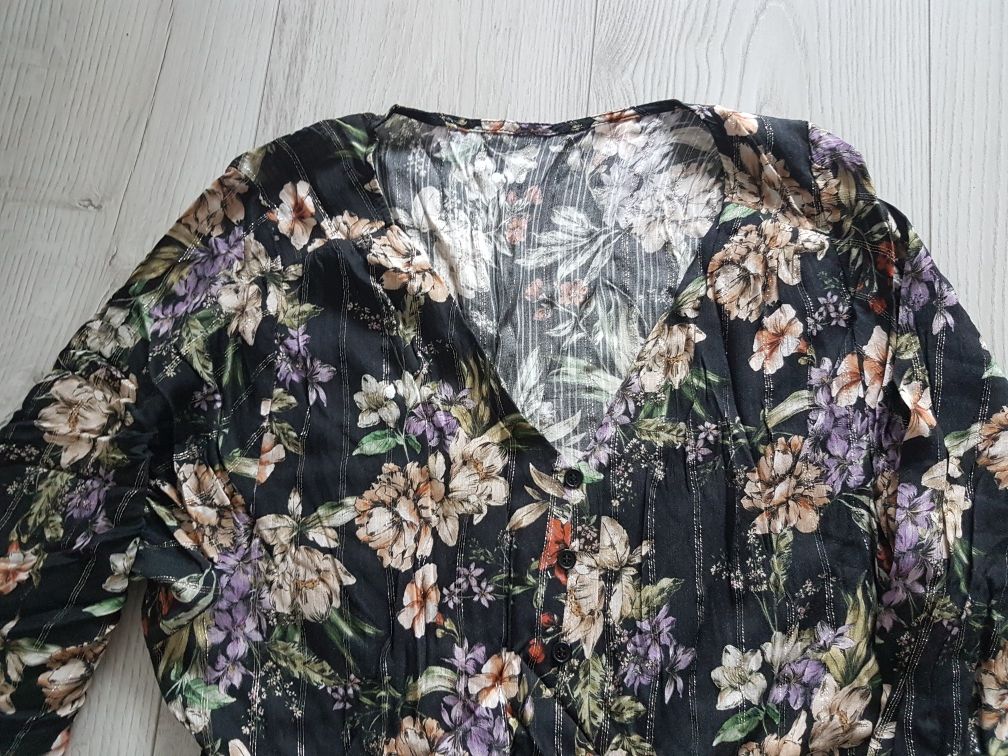 Sukienka jak nowa Reserved w kwiaty, r. L