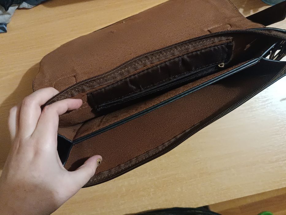 Сумка-портфель, натуральна шкіра.