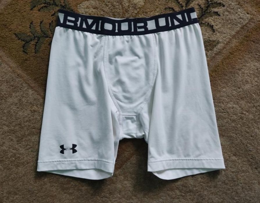 Компрессионные, термо шорты Under Armour