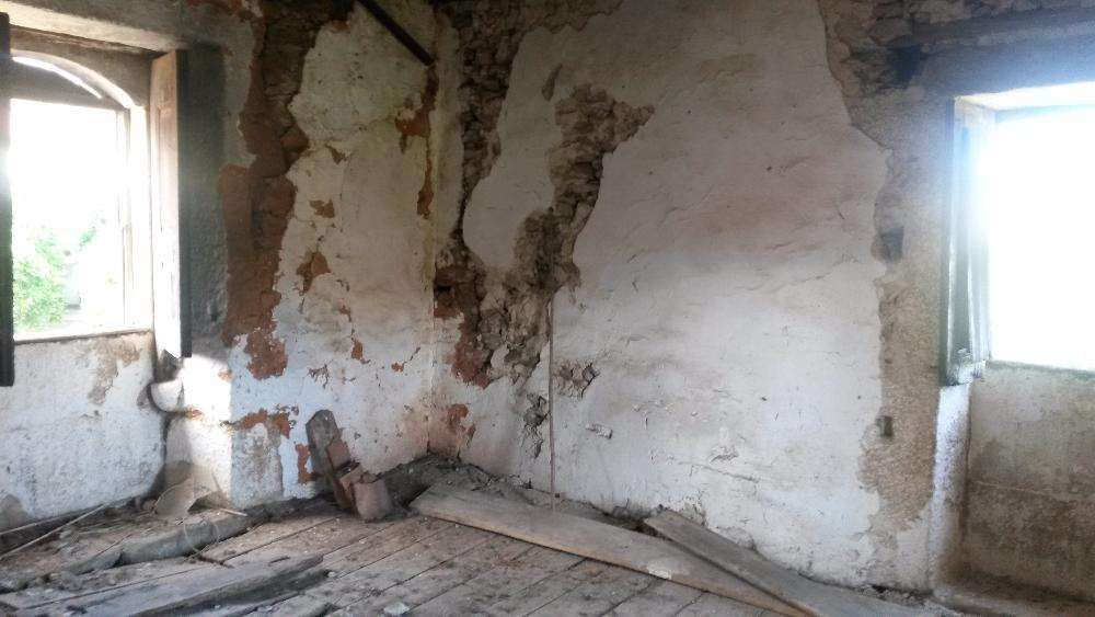 Moradia Germinada de uma Casa do século XIX em pedra - Vila Flor