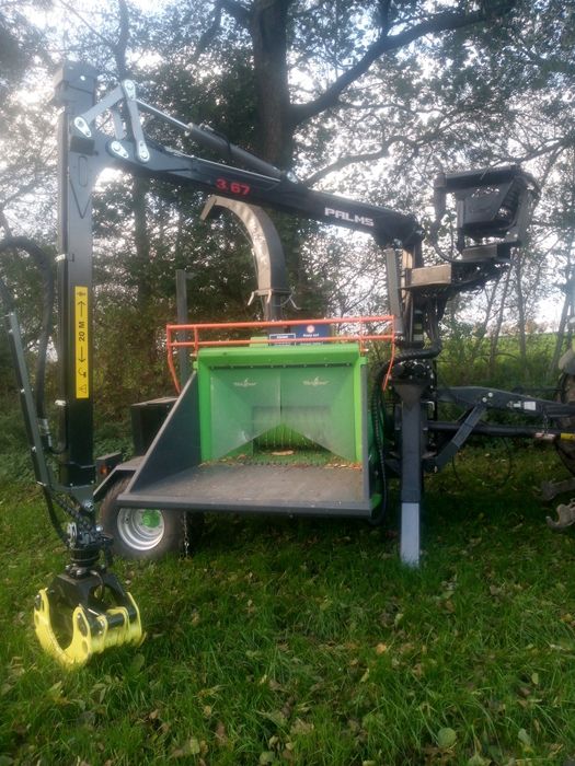 Usługa rębakiem bębnowym z HDS wycinka karczowanie