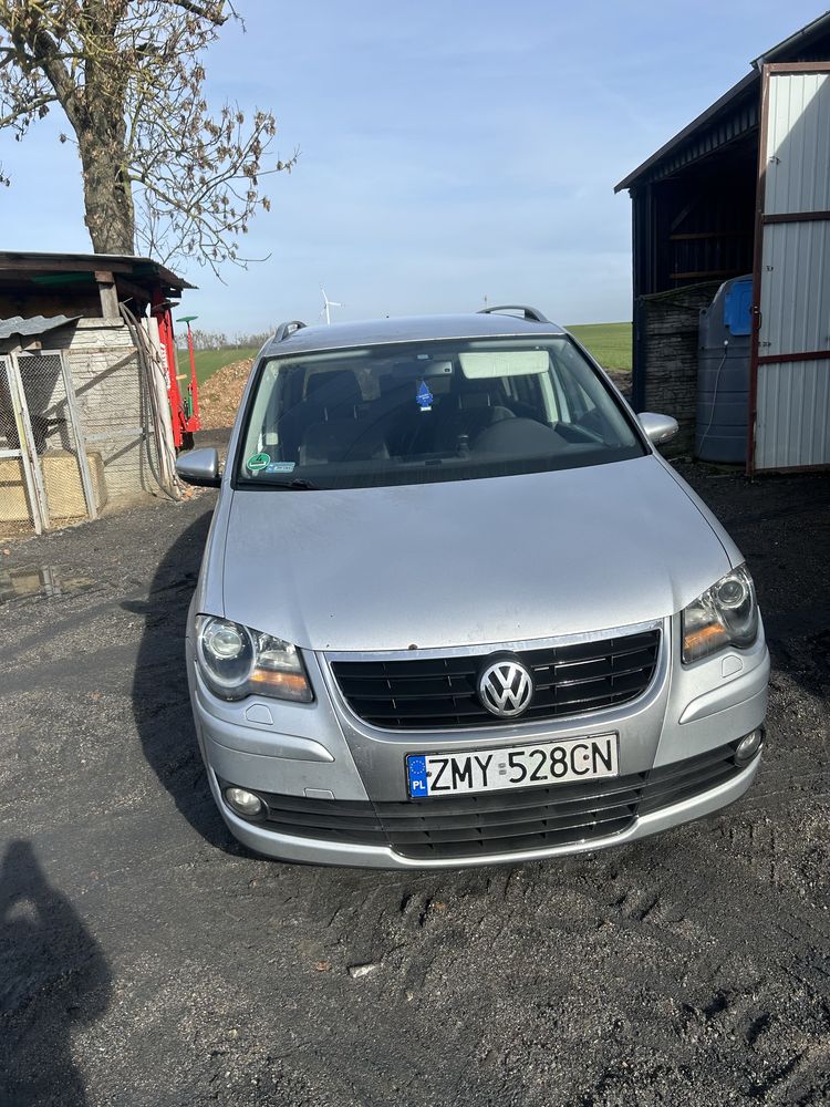 Vw touran 2009 rok 1.9 tdi