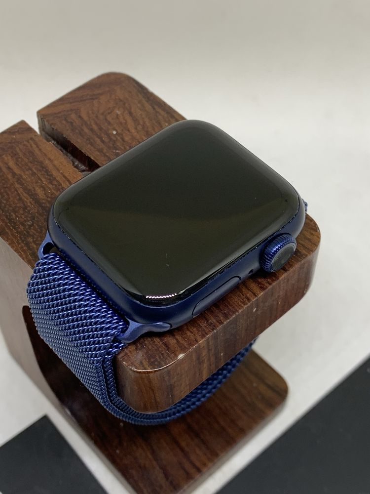 Оригінальні apple watch series 6 40 mm blue