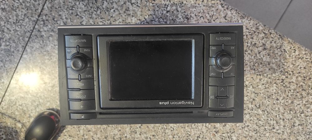 Radio Navigator plus audi a4