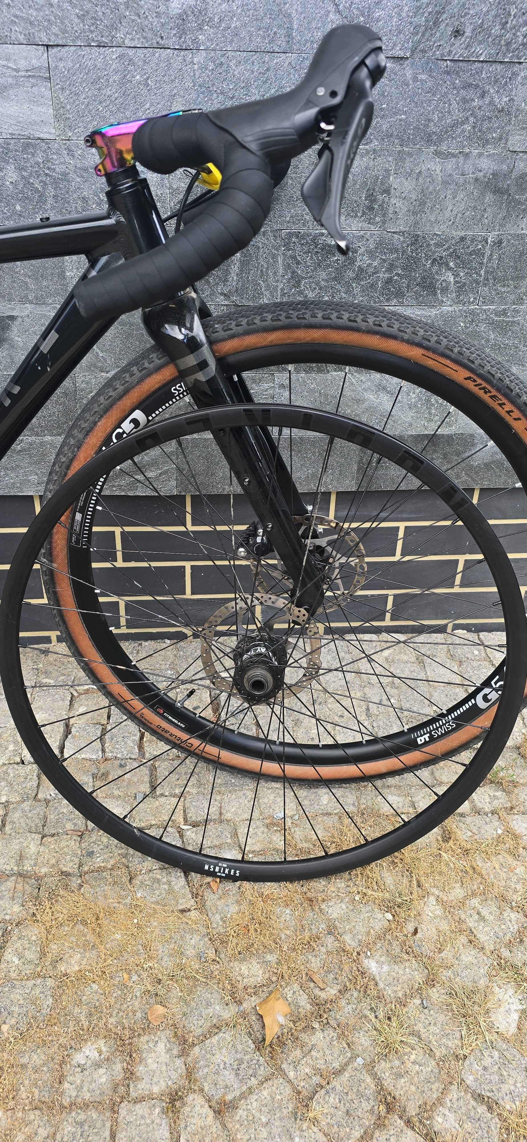 Rower gravel NS BIKES Rag+2 z widelcem RONDO i pełną grupą GRX800