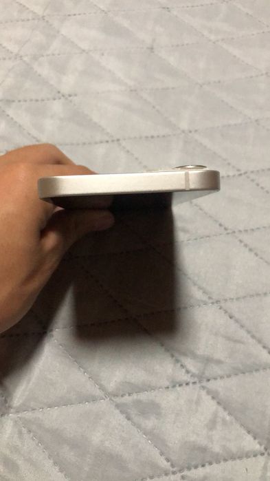 iPhone 13 Branco 256 GB – Como Novo, bateria 100% + Caixa & Fatura