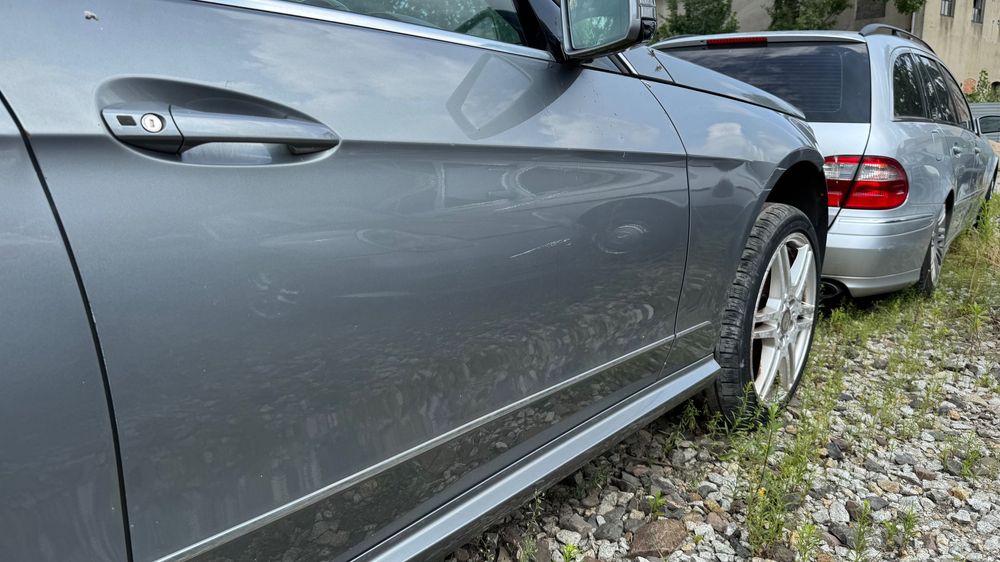 Mercedes w212 błotnik 792 prawy lewy