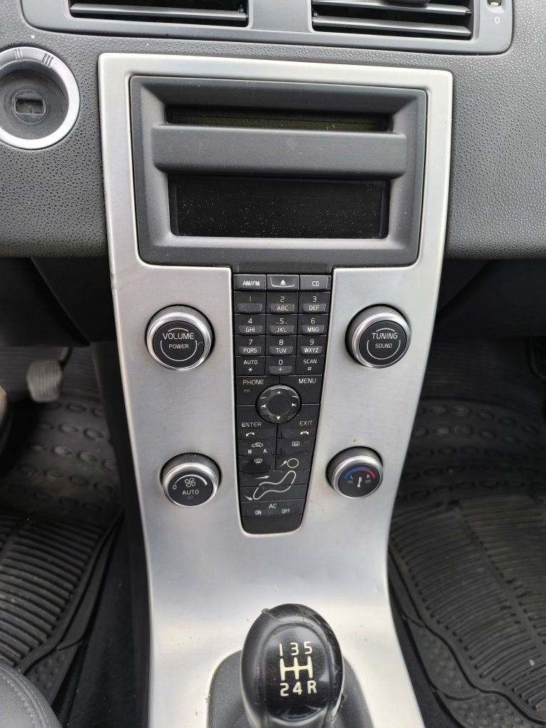 Volvo C30 usado motor novo