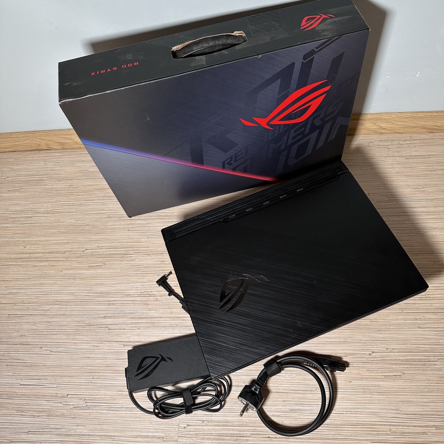 Продам ігровий ноутбук ASUS ROG STRIX G15