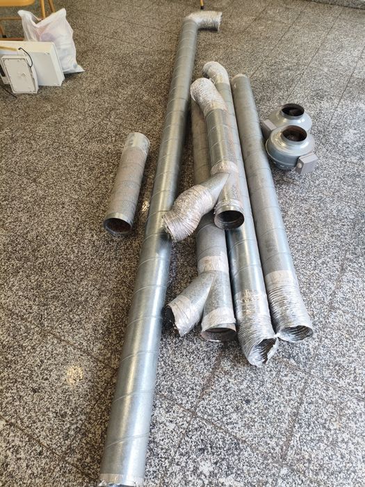 2 exaustores e tubagens