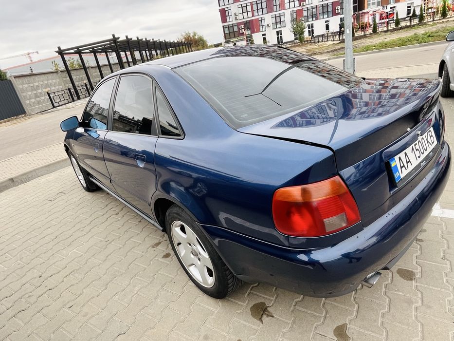 Продам Audi a4 b5 1.8 бензин