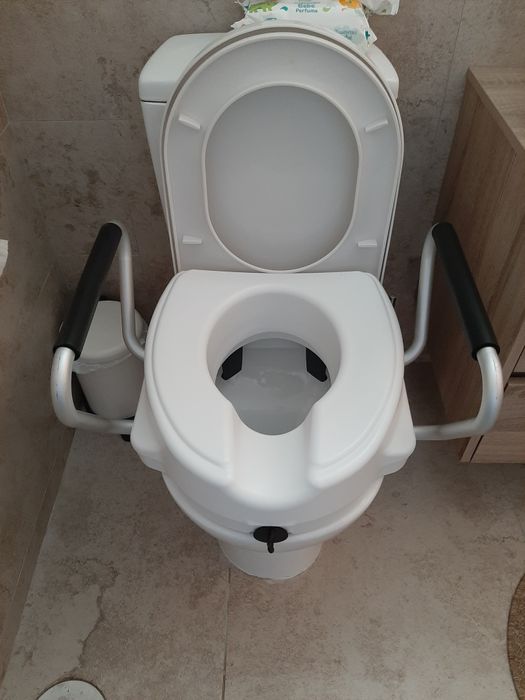 assento de sanita idoso