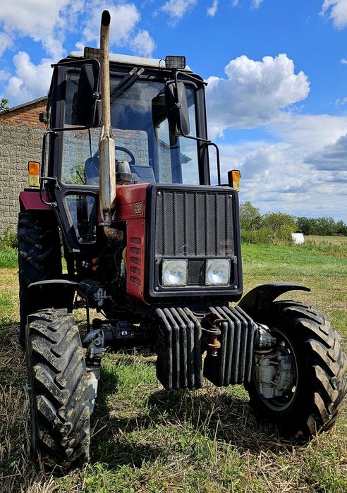 Ciągnik rolniczy Belarus MTZ 820