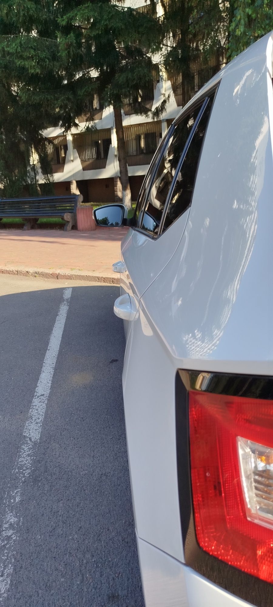 Продам автомобіль Skoda Fabia 3