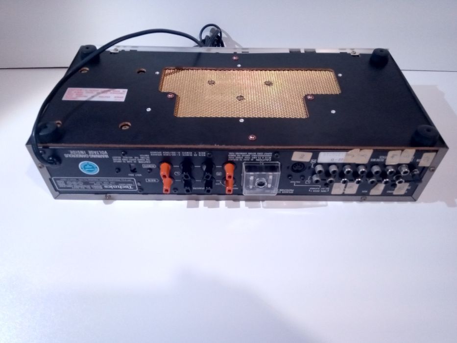 Wzmacniacz Technics su-8022 sreberko Japan