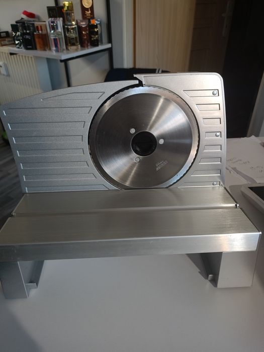 Krajalnica do chleba i wędlin