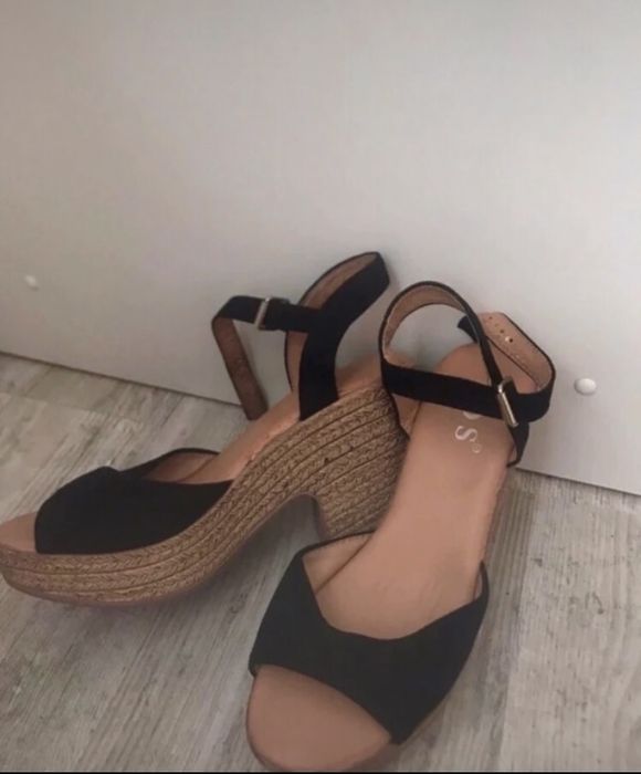 Sandały buty na koturnie na lato