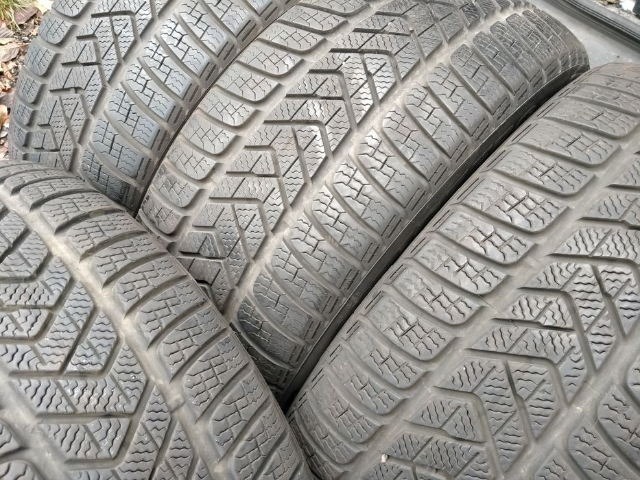 245/45r19 102V XL MO rant 6-7mm 2021r  PIRELLI Sottozero3  V-klasa