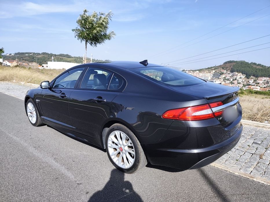Jaguar XF 2.2 R-SPORT